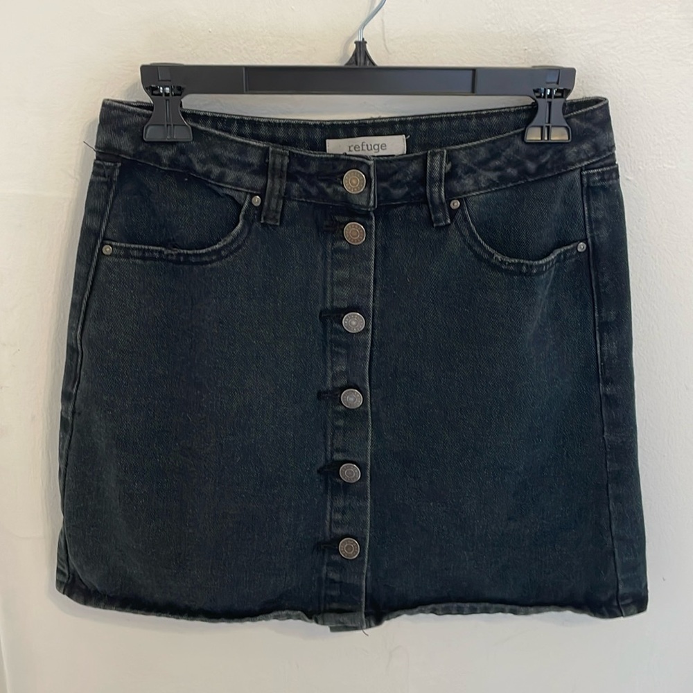 Refuge Button Up Black Denim Skirt (S)